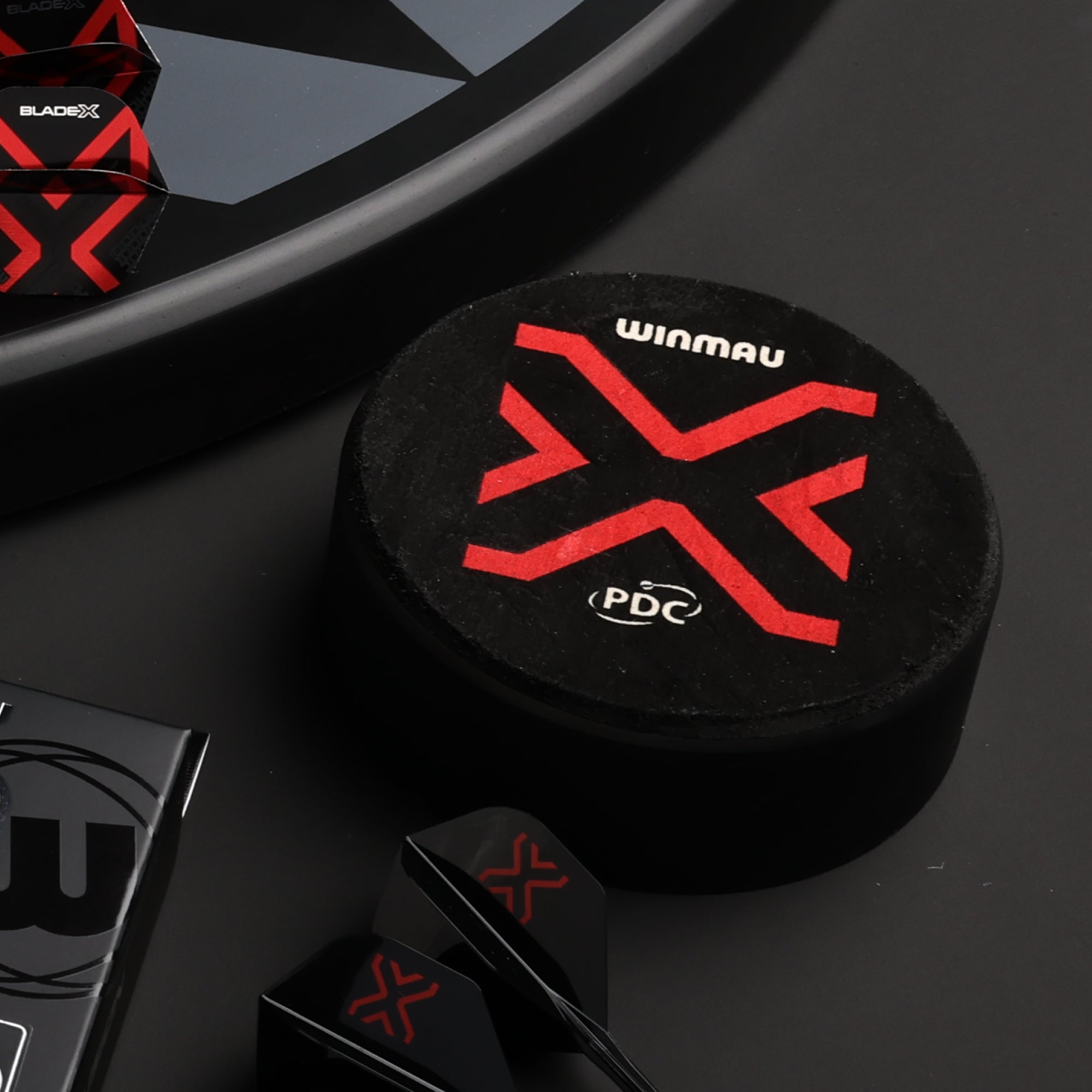 winmau-blade-x-dart-dock-darthalter-mini-board image 5